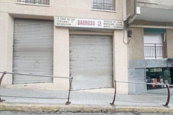 Immeuble residentiel dans Sant Feliu de Llobregat, Barcelona à vendre Photo intérieure– Image 1 sur 2