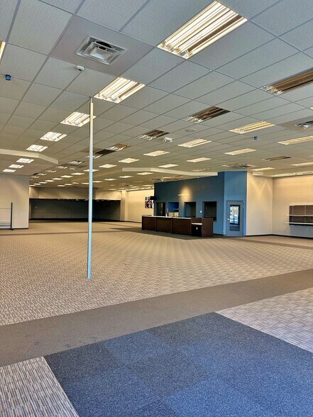 6507 Massachusetts Ave, New Port Richey, FL à vendre - Photo intérieure – Image 2 sur 4