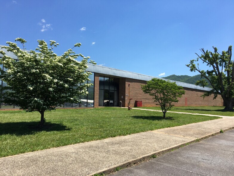 850 Warren Wilson Rd, Swannanoa, NC à louer - Photo de l’immeuble – Image 2 sur 7
