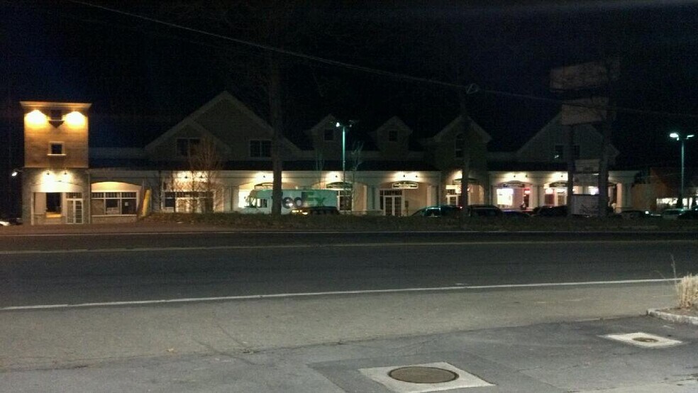 979-987 Route 22, Brewster Village, NY à louer - Photo de l’immeuble – Image 2 sur 2