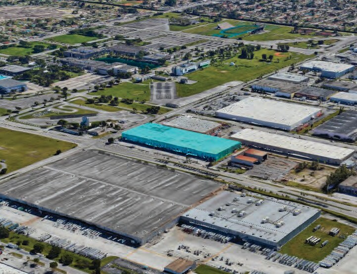 3200 NW 119th St, Miami, FL à louer - Photo de l’immeuble – Image 1 sur 6
