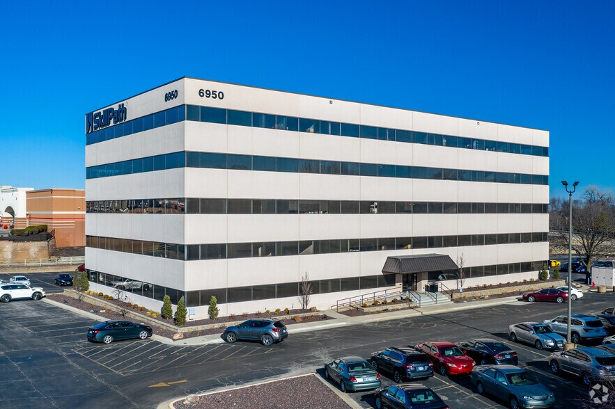 6900 & 6950 Squibb Rd. portefeuille de 2 biens à vendre sur LoopNet.fr - Photo principale – Image 2 sur 2