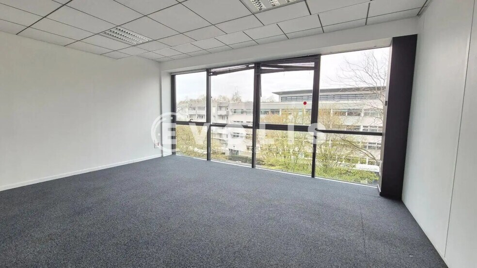 Bureau dans Chelles à vendre - Photo intérieure – Image 2 sur 9