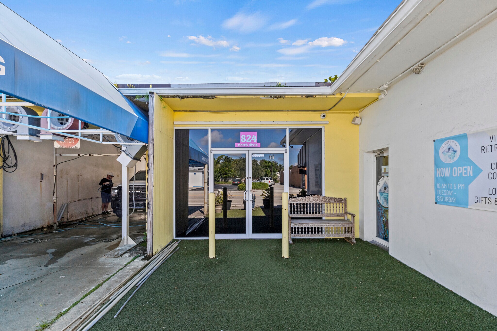 824 N Dixie Hwy, Lake Worth, FL à louer Photo de l’immeuble– Image 1 sur 46