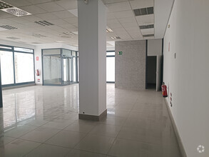 Local commercial dans Rivas-Vaciamadrid, Madrid à louer Photo intérieure– Image 1 sur 3