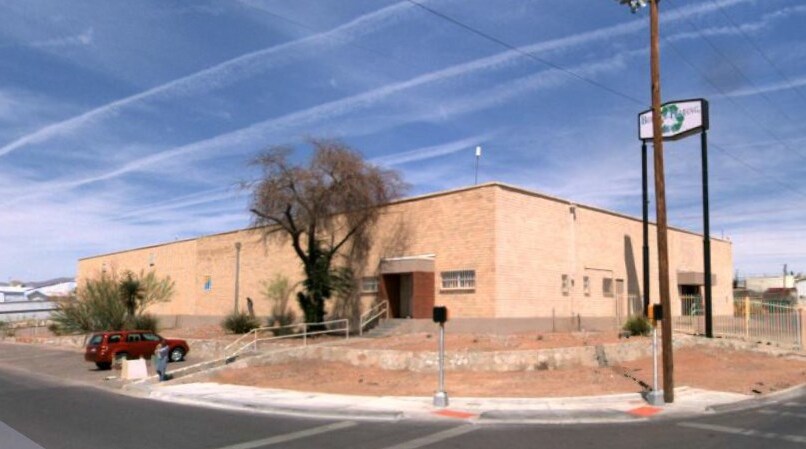 1011 Hawkins Blvd, El Paso, TX à louer - Photo de l’immeuble – Image 1 sur 6