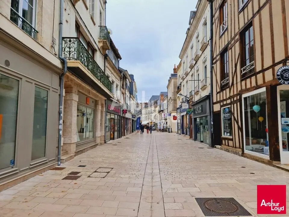 Local commercial dans Vendôme à louer Photo de l’immeuble– Image 1 sur 2