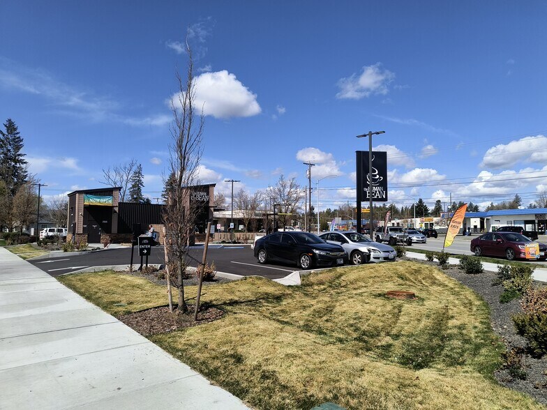 2503 Northwest blvd, Spokane, WA à louer - Photo de l’immeuble – Image 3 sur 9