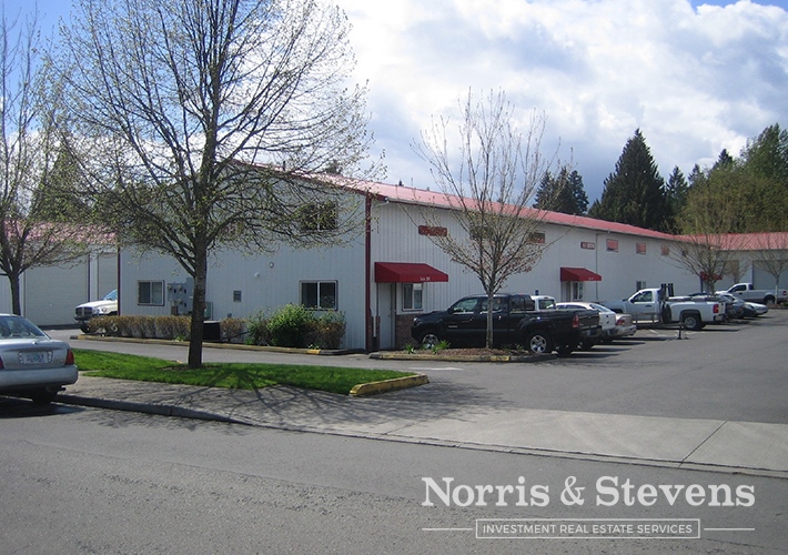 15615 SW 74th Ave, Tigard, OR à louer - Photo de l’immeuble – Image 1 sur 17