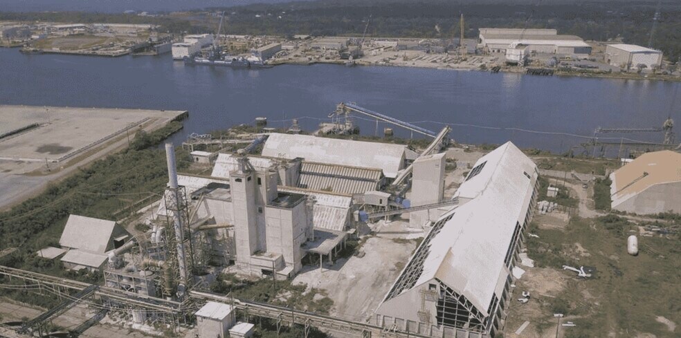 600 Industrial Road, Pascagoula, MS à louer - Photo de l’immeuble – Image 2 sur 5