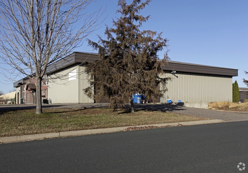 1401 Beaudry Blvd, Hudson, WI à vendre - Photo de l’immeuble – Image 3 sur 4