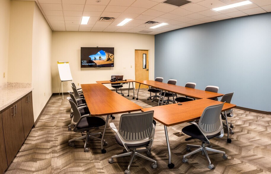 14189 NW 129th Way, Alachua, FL à louer - Photo intérieure – Image 3 sur 11