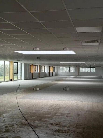 Local d'activités dans Tremblay-en-France à vendre - Photo intérieure – Image 3 sur 3