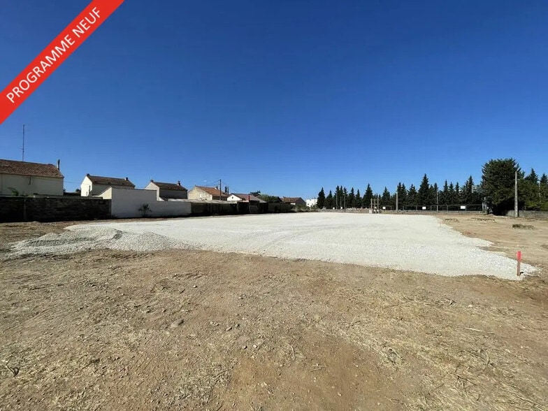 Local d’activités dans Avignon à louer - Photo de l’immeuble – Image 2 sur 4