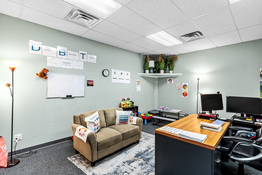 4 Avis Ave, Pueblo, CO à louer - Photo de l’immeuble – Image 3 sur 14