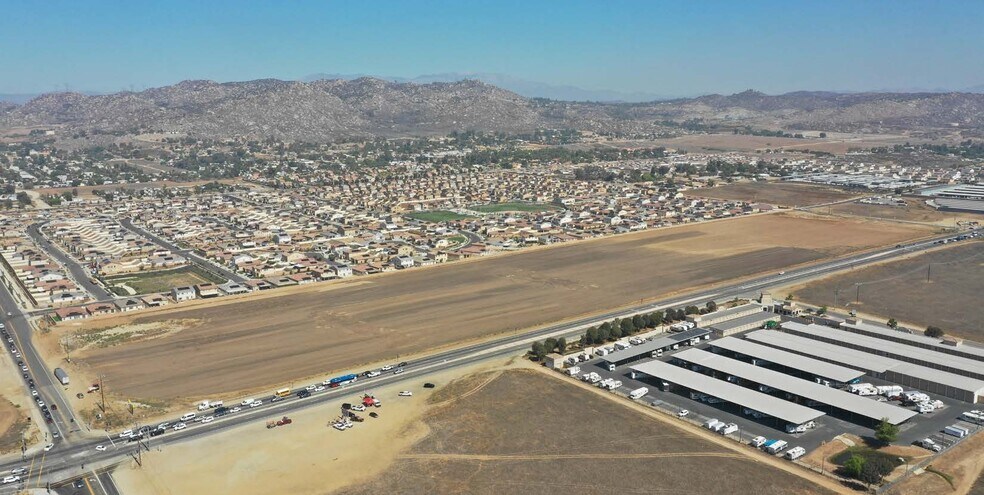 NEC Hwy 74 & Briggs Rd., Homeland, CA à vendre - Aérien – Image 2 sur 6