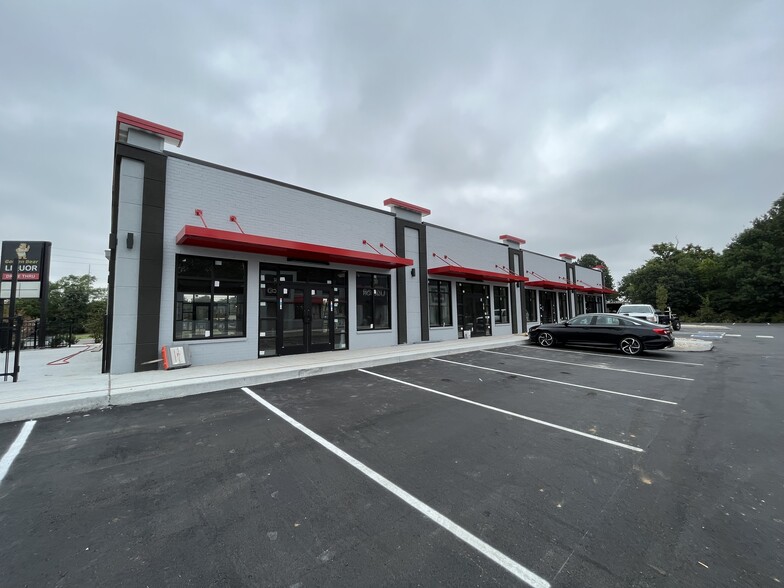 1051 Murfreesboro Rd, Lebanon, TN à louer - Photo de l’immeuble – Image 1 sur 3
