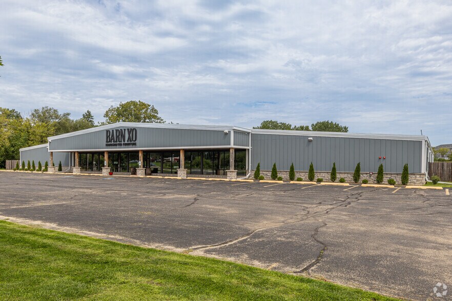 800 E U.S. Highway 45, Mundelein, IL à louer - Photo de l’immeuble – Image 2 sur 4