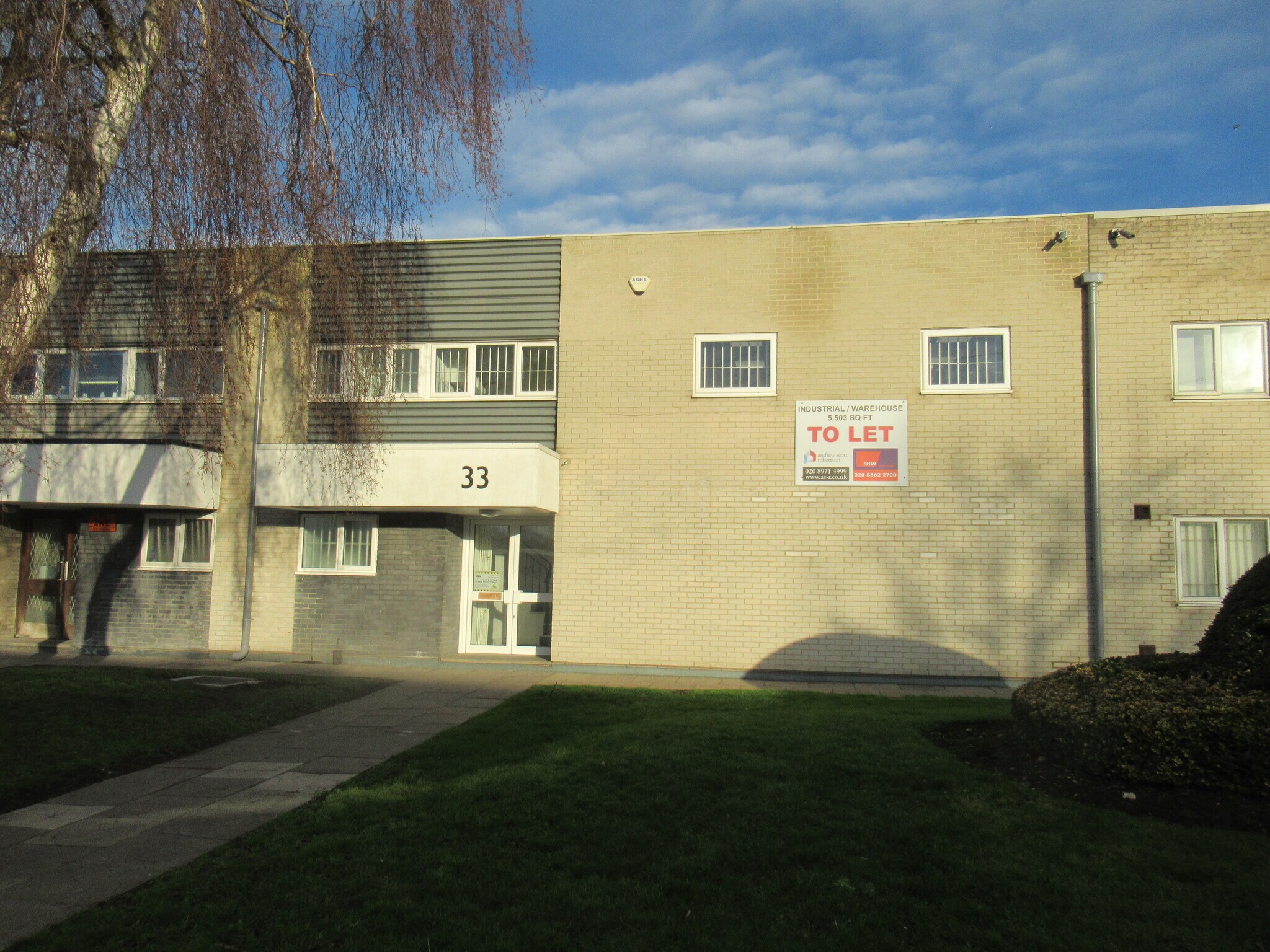 33 Wates Way, Mitcham à louer Photo de l’immeuble– Image 1 sur 6