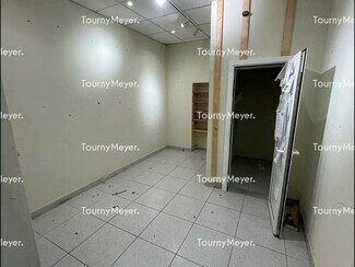 Plus de détails pour Local commercial à louer