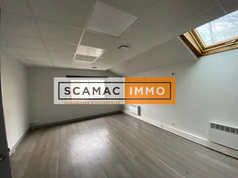 80 Rue De, Vitry-sur-Seine à louer - Photo de l’immeuble – Image 2 sur 5