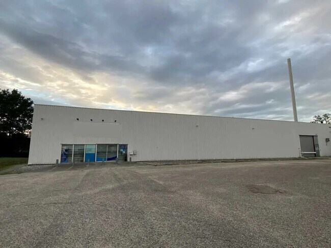 Plus de détails pour Avenue Gustave Eiffel, Pessac - Différents types d’espaces à louer