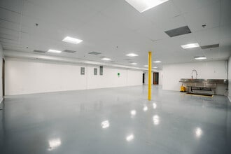 42650 Melanie Pl, Palm Desert, CA à louer Photo intérieure– Image 2 sur 4