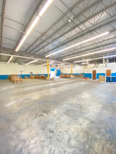 7620-7640 Tyler Blvd, Mentor, OH à louer - Photo de l’immeuble – Image 2 sur 17