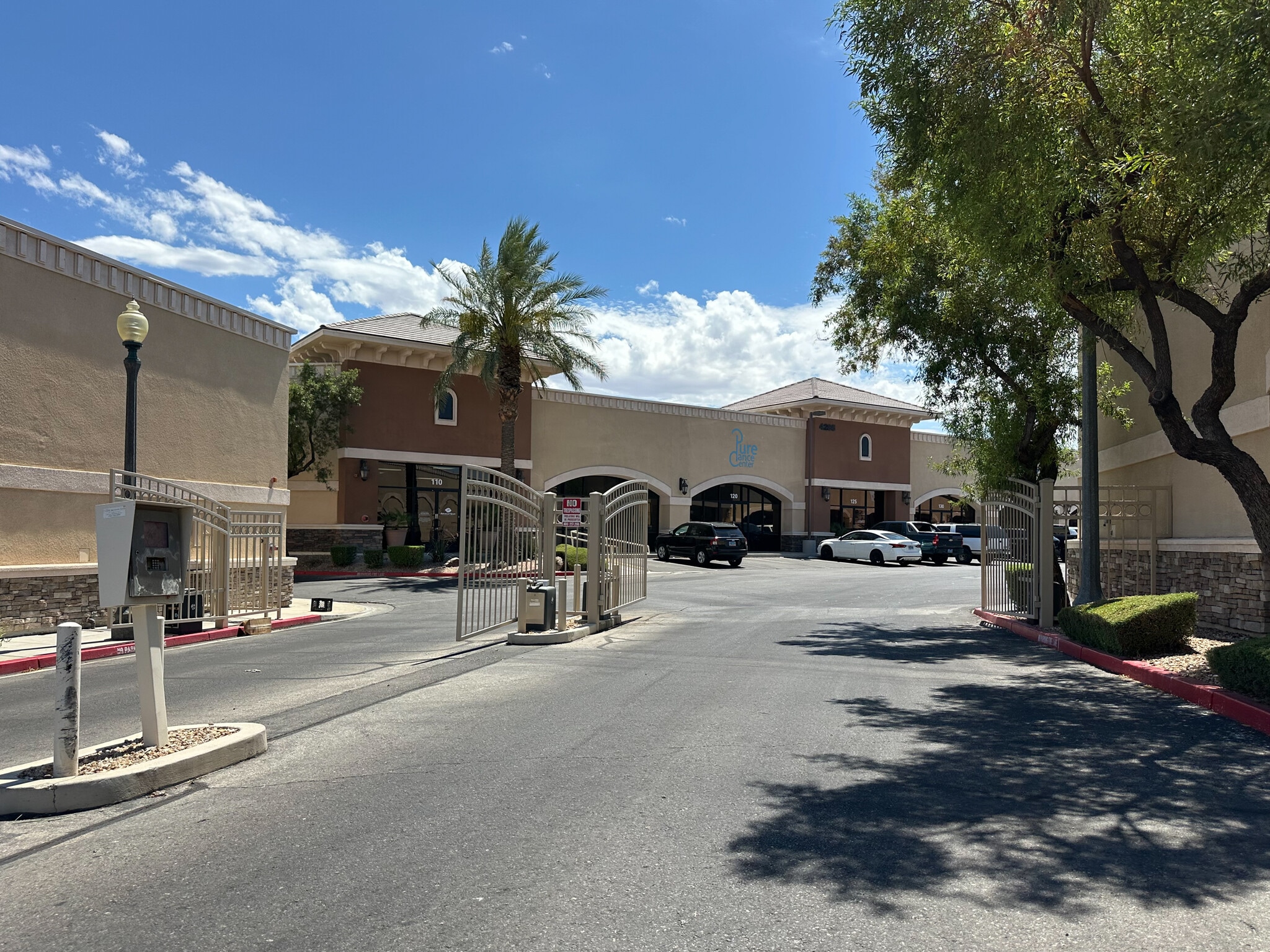 4315 N Rancho Dr, Las Vegas, NV à louer Photo de l’immeuble– Image 1 sur 47