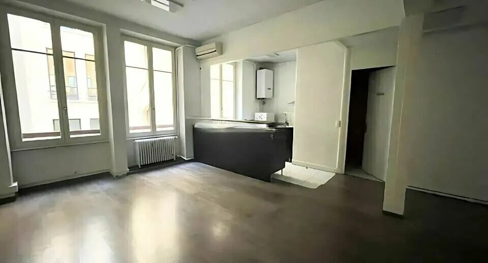 Bureau dans Lyon à louer - Photo de l’immeuble – Image 2 sur 4