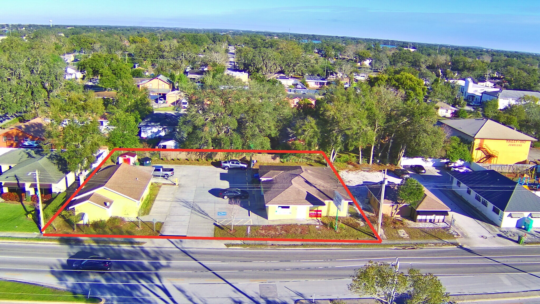 632 1st St S, Winter Haven, FL à vendre Photo principale– Image 1 sur 38