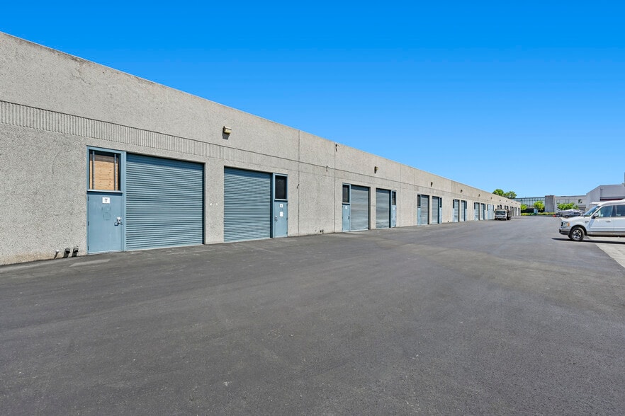 8451 Miralani Dr, San Diego, CA à louer - Photo intérieure – Image 3 sur 4