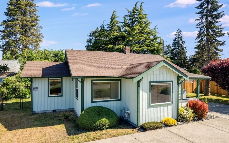 1023 W Stewart Ave, Puyallup, WA à vendre - Photo de l’immeuble – Image 3 sur 14