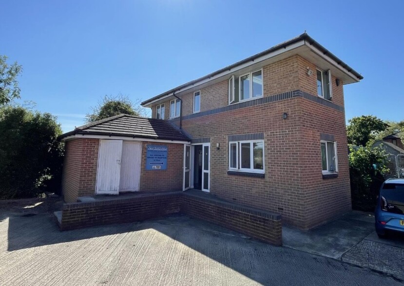 Malcolm Sargent Rd, Ashford à louer - Photo principale – Image 1 sur 1