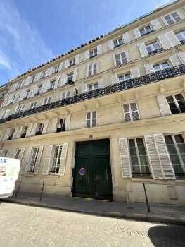 32 Rue Washington, Paris à vendre - Photo de l’immeuble – Image 3 sur 14