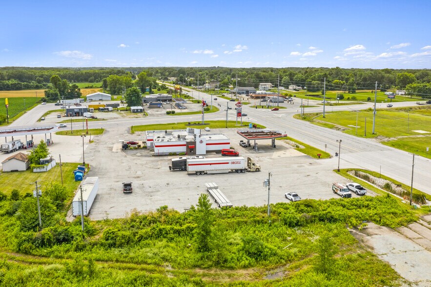 795 Michigan Rd, Plymouth, IN à vendre - Photo de l’immeuble – Image 3 sur 18