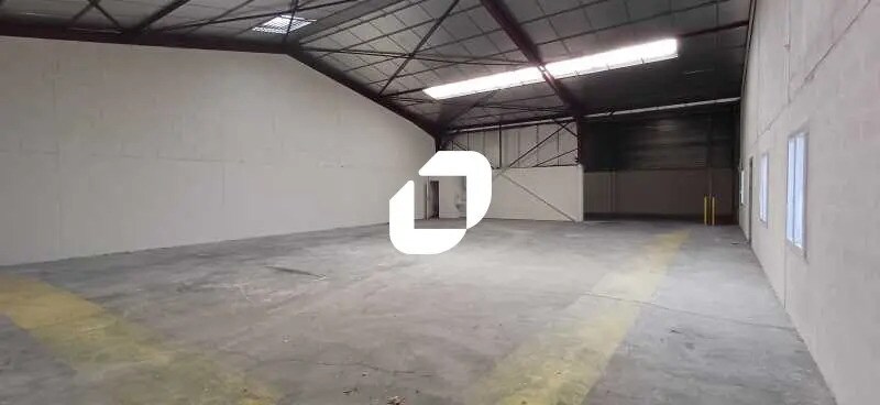 Bureau dans Gargenville à louer - Photo de l’immeuble – Image 2 sur 7