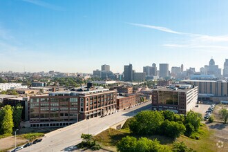 1700 W Fort St, Detroit, MI - VUE AÉRIENNE vue de carte - Image1