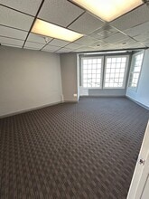 105 W Torrance Blvd, Redondo Beach, CA à louer Photo intérieure– Image 2 sur 9