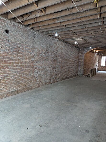 16 S Market St, Troy, OH à louer - Photo de l’immeuble – Image 3 sur 8