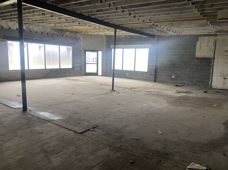 1701 Turner St, Lansing, MI à vendre - Photo de l’immeuble – Image 2 sur 4