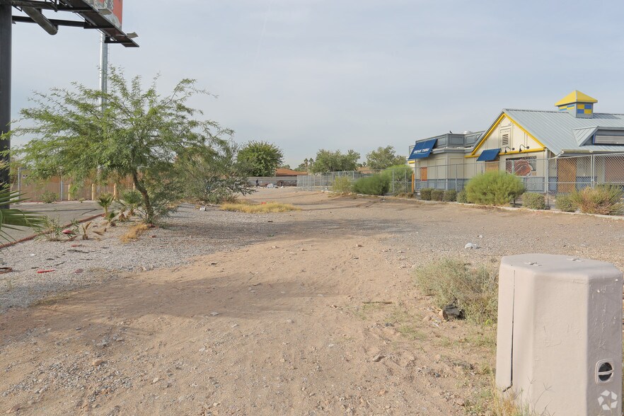 4972 Boulder Hwy, Las Vegas, NV à vendre - Photo principale – Image 1 sur 4