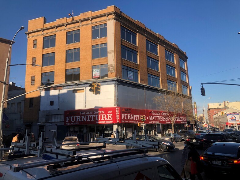 2939 3rd Ave, Bronx, NY à louer - Photo de l’immeuble – Image 2 sur 3