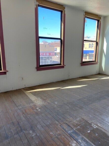 522-524 1/2 6th St, Las Vegas, NM à vendre - Photo intérieure – Image 2 sur 25