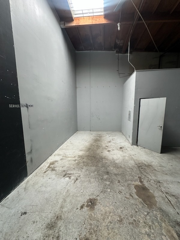 16932 Gothard St, Huntington Beach, CA à louer Photo intérieure– Image 1 sur 2