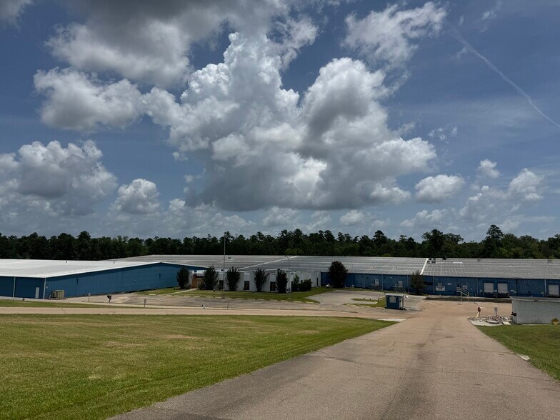 6892 U S Highway 49, Hattiesburg, MS à louer - Photo de l’immeuble – Image 3 sur 5