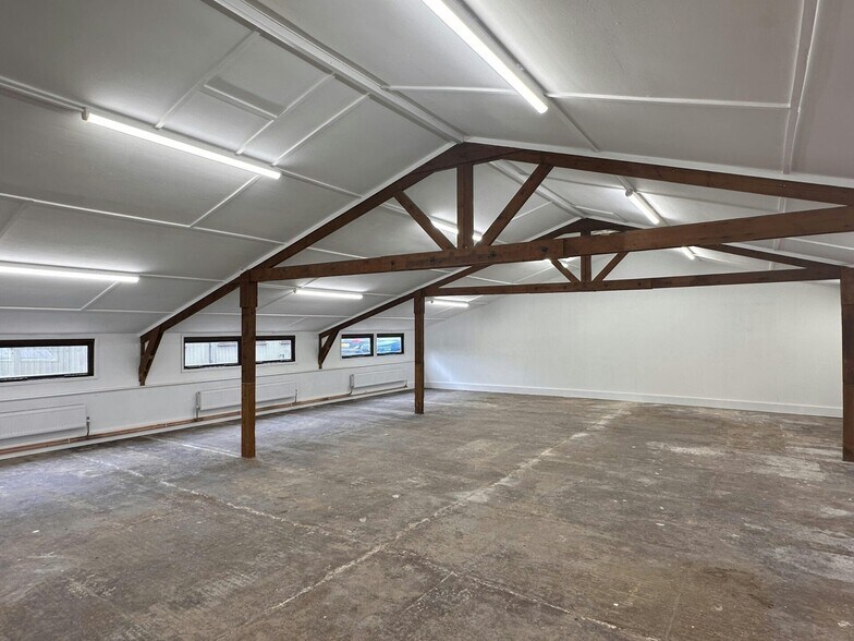 Valley Industries, 3-4 Cuckoo Lane, Tonbridge à louer - Photo intérieure – Image 3 sur 5