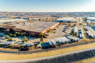 Plus de détails pour 1 Corporate Woods Dr, Bridgeton, MO - Industriel/Logistique à vendre