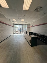 2500 W North Ave, Chicago, IL à louer Photo de l’immeuble– Image 1 sur 2