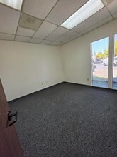 4135 Northgate Blvd, Sacramento, CA à louer Photo intérieure– Image 2 sur 4